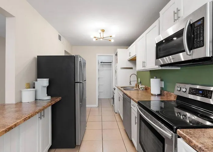 2 Bedroom Uptown Phoenix