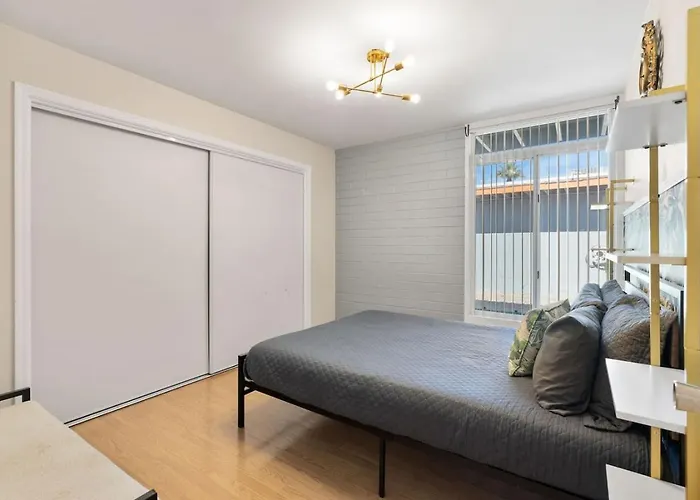 2 Bedroom Uptown Phoenix